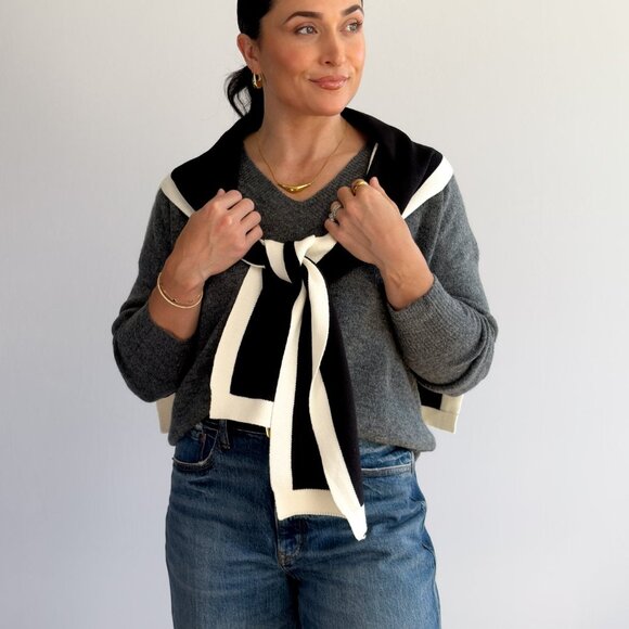 Black and Cream Knit Shoulder Wrap – Sweater Scarf Collar - Picture 5 of 10